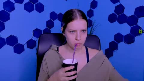 your love online show from 03/26/26, 09:48