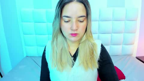 Teresa online show from 02/18/25, 12:39