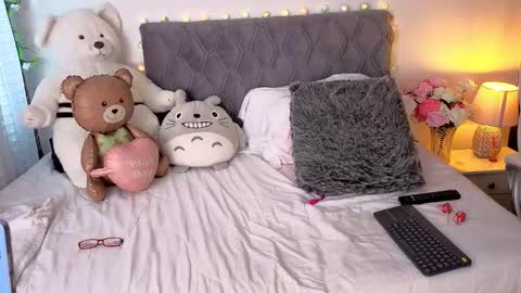 Emily online show from 02/25/26, 05:44