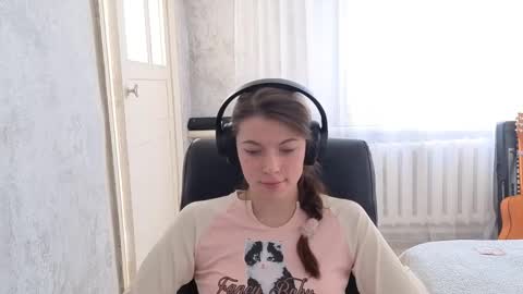 Anny Simpson online show from 11/04/25, 04:44