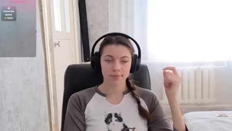 Anny Simpson online show from 12/18/25, 05:57