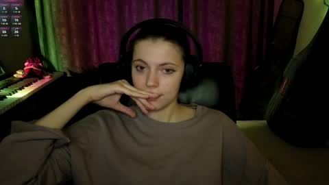 Anny Simpson online show from 04/02/26, 09:01