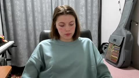 Anny Simpson online show from 05/20/26, 08:26