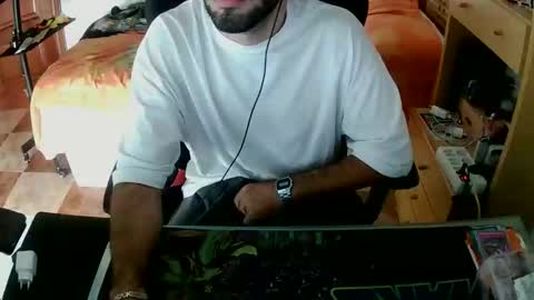 Snapshot of terwosdex chatting on 10/19/25, 02:07 terwosdex online show from 10/19/25, 02:07