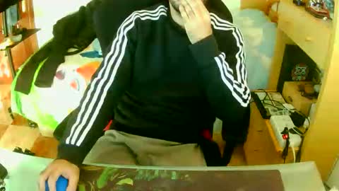 Snapshot of terwosdex chatting on 11/25/25, 04:18 terwosdex online show from 11/25/25, 04:18