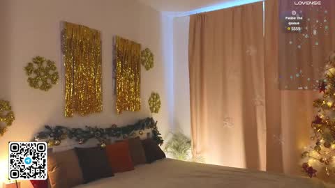 Tessa online show from 12/30/24, 05:48