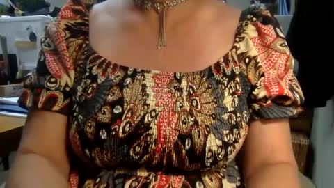 Snapshot of tessa_foxxx chatting on 09/19/25, 07:58 tessa_foxxx online show from 09/19/25, 07:58