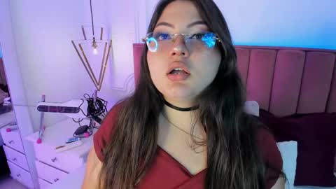 Snapshot of tessa_sinclaire chatting on 04/30/26, 09:08 TERESA online show from 04/30/26, 09:08