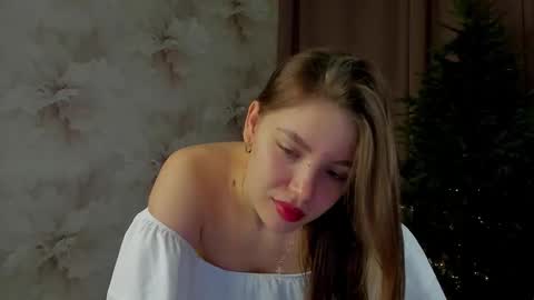 Snapshot of tessadavidson chatting on 12/16/25, 04:39 Tessa online show from 12/16/25, 04:39