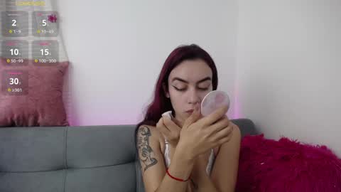 Tessa foxie      online show from 05/22/26, 11:16