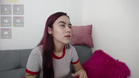 Tessa foxie      online show from 05/28/26, 11:18