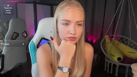 TessaHamilton online show from 10/03/25, 11:29