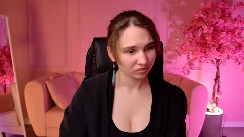 Tessa online show from 05/30/26, 05:26