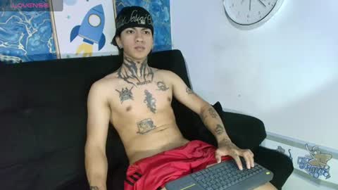 Snapshot of tessarion_black chatting on 06/23/26, 05:27 Tessarion online show from 06/23/26, 05:27