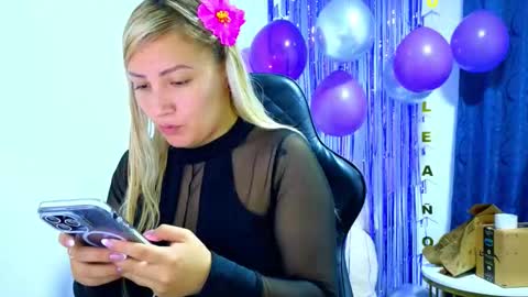 Snapshot of tessawhisnton chatting on 09/24/25, 04:21 Tessy online show from 09/24/25, 04:21