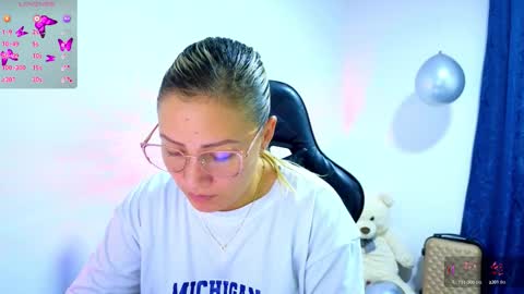 Snapshot of tessawhisnton chatting on 11/05/25, 03:45 Tessy online show from 11/05/25, 03:45