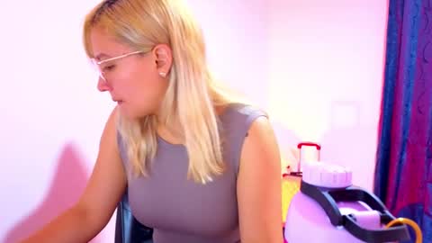 Tessy online show from 01/13/26, 03:06