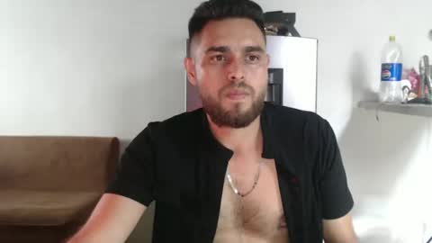 Snapshot of tevezbien chatting on 02/24/25, 08:14 Yeffrith online show from 02/24/25, 08:14