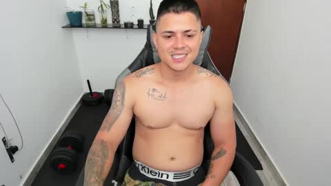 Teylor Fel online show from 02/20/25, 05:18