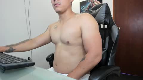 Teylor Fel online show from 03/04/25, 05:53