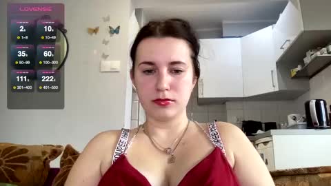 Snapshot of teylor_l chatting on 01/10/25, 11:43 Teylor online show from 01/10/25, 11:43