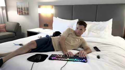 Sissy and Lucas online show from 05/26/26, 01:12