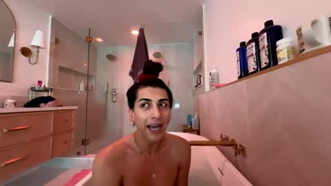 babygirlmami online show from 02/10/26, 08:02