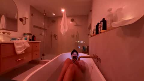 babygirlmami online show from 02/25/26, 09:30