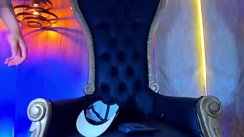 thaddeus king online show from 10/11/25, 11:36