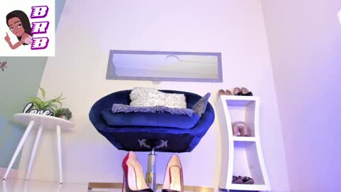 Snapshot of thais_dreams chatting on 01/15/25, 03:29 Thais online show from 01/15/25, 03:29