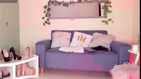 Snapshot of thais_dreams chatting on 01/24/25, 12:20 Thais online show from 01/24/25, 12:20