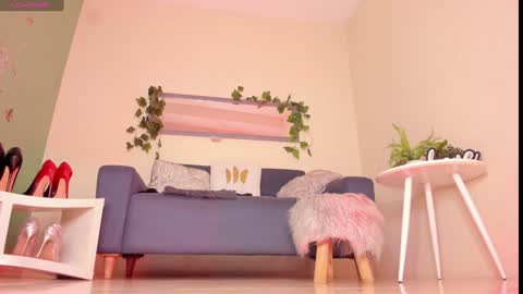 Snapshot of thais_dreams chatting on 02/04/25, 12:22 Thais online show from 02/04/25, 12:22