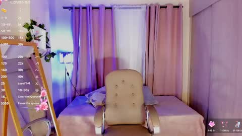 Snapshot of thais_dreams chatting on 03/01/25, 12:23 Thais online show from 03/01/25, 12:23