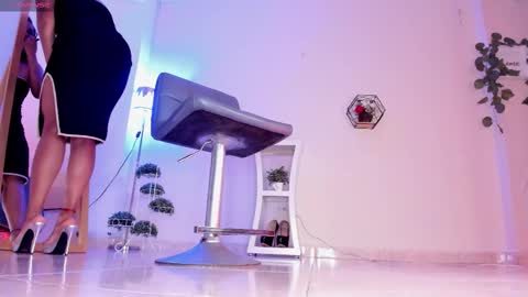 Snapshot of thais_dreams chatting on 11/08/25, 12:49 Thais online show from 11/08/25, 12:49