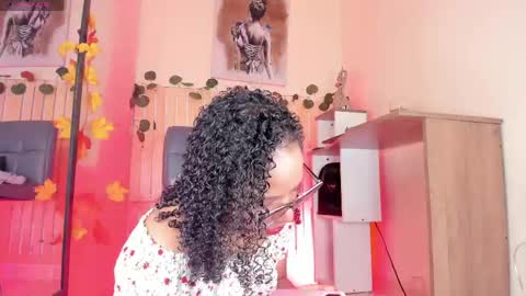 Thais online show from 04/15/26, 12:56