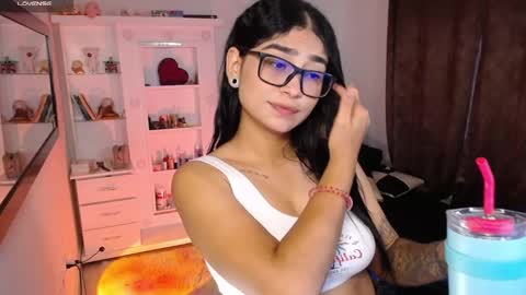 Snapshot of thalia_066 chatting on 09/15/25, 07:36 thalia online show from 09/15/25, 07:36