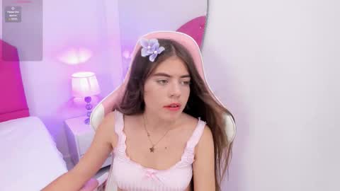 Thalia  online show from 02/25/26, 07:45