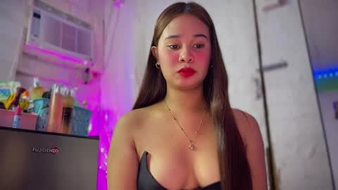 Ms. Thalia online show from 12/11/24, 01:47