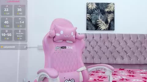 Snapshot of thalia_ssmith chatting on 03/01/26, 07:05 thalia online show from 03/01/26, 07:05