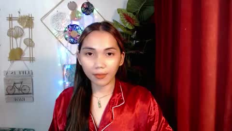 Thalia online show from 12/17/25, 04:35