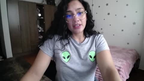 Snapshot of thaliacooper chatting on 02/24/26, 04:49 online show from 02/24/26, 04:49