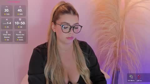 Snapshot of thaliafox_ chatting on 02/06/26, 09:29 Thalia online show from 02/06/26, 09:29