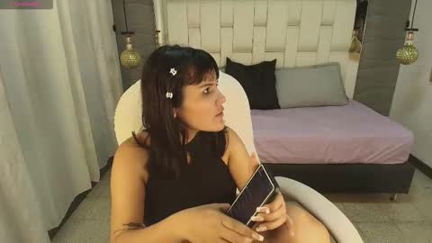 Thalia online show from 02/14/26, 06:04