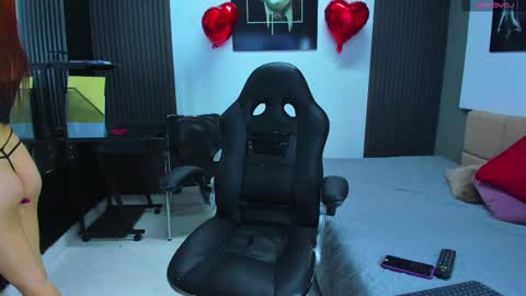 thaliana online show from 02/28/25, 02:42