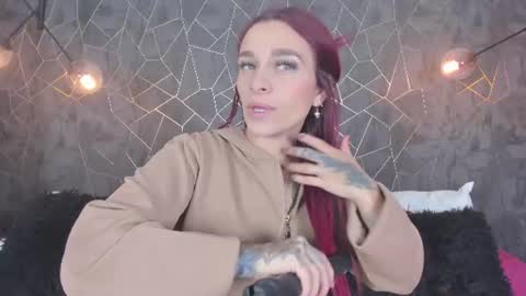 Snapshot of thalira_angels chatting on 06/26/26, 01:04 THALIRA ANGELS online show from 06/26/26, 01:04