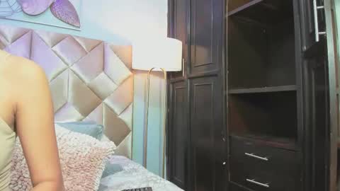 Thalya online show from 02/28/26, 12:06