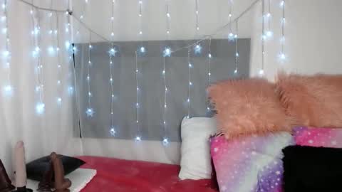 Thamara online show from 04/10/26, 02:50