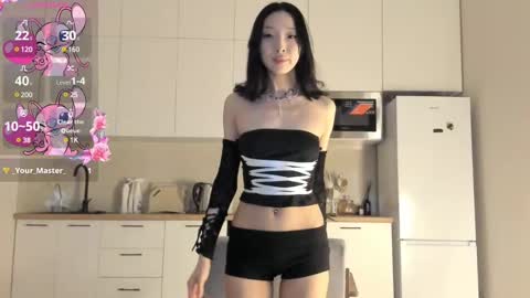 Snapshot of thanos_world1321002 chatting on 02/21/25, 09:43 thanos_world1321002 online show from 02/21/25, 09:43