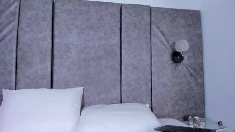 thara webstter online show from 12/22/25, 11:40