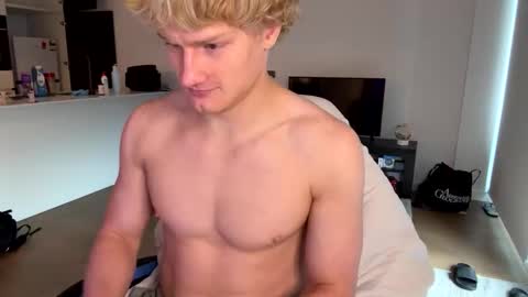 liammlust online show from 05/08/26, 11:21